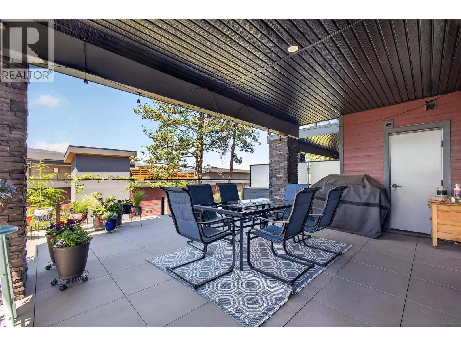 3434 Mckinley Beach Drive Unit# 101