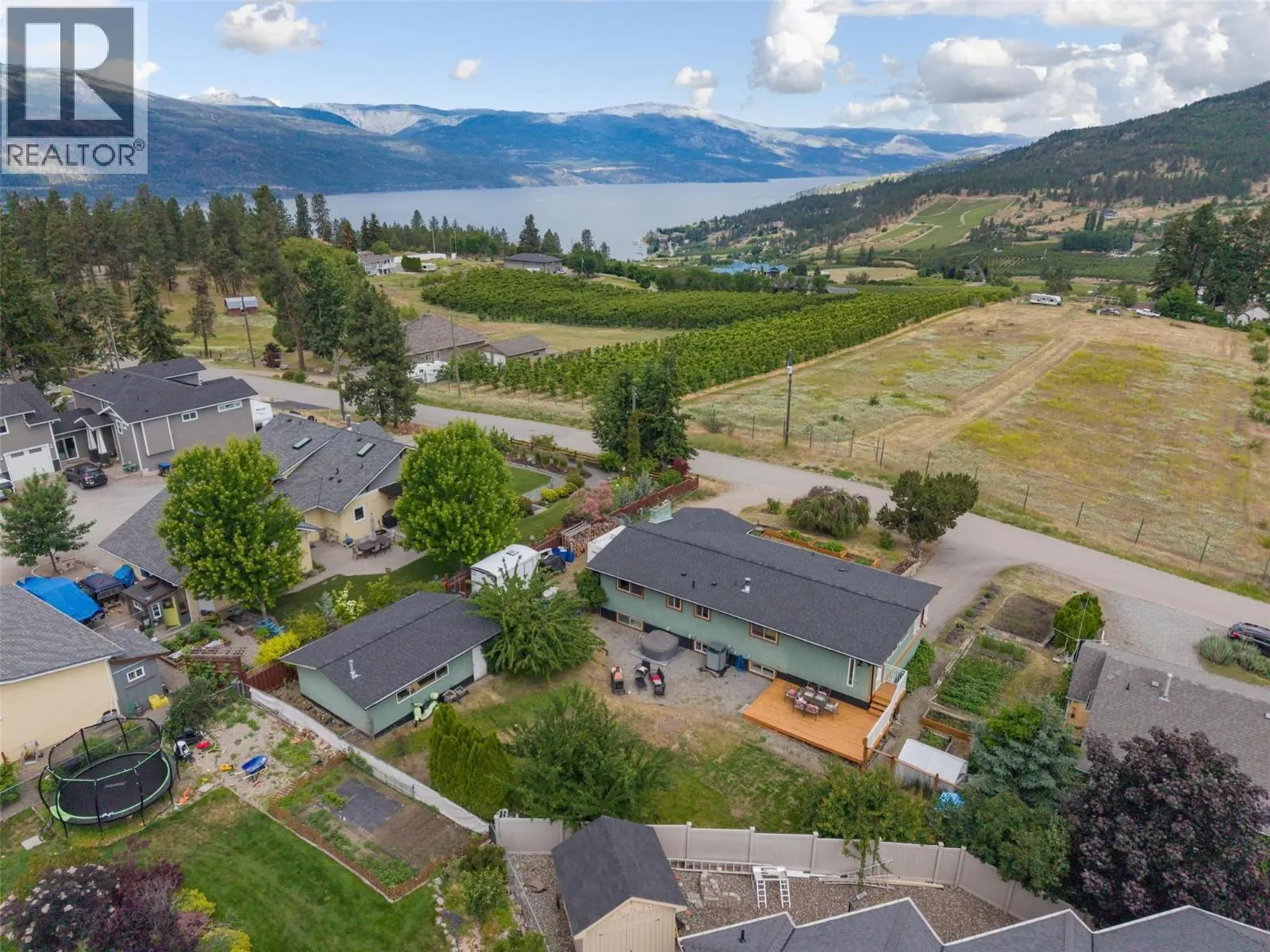 2139 Amundsen Road