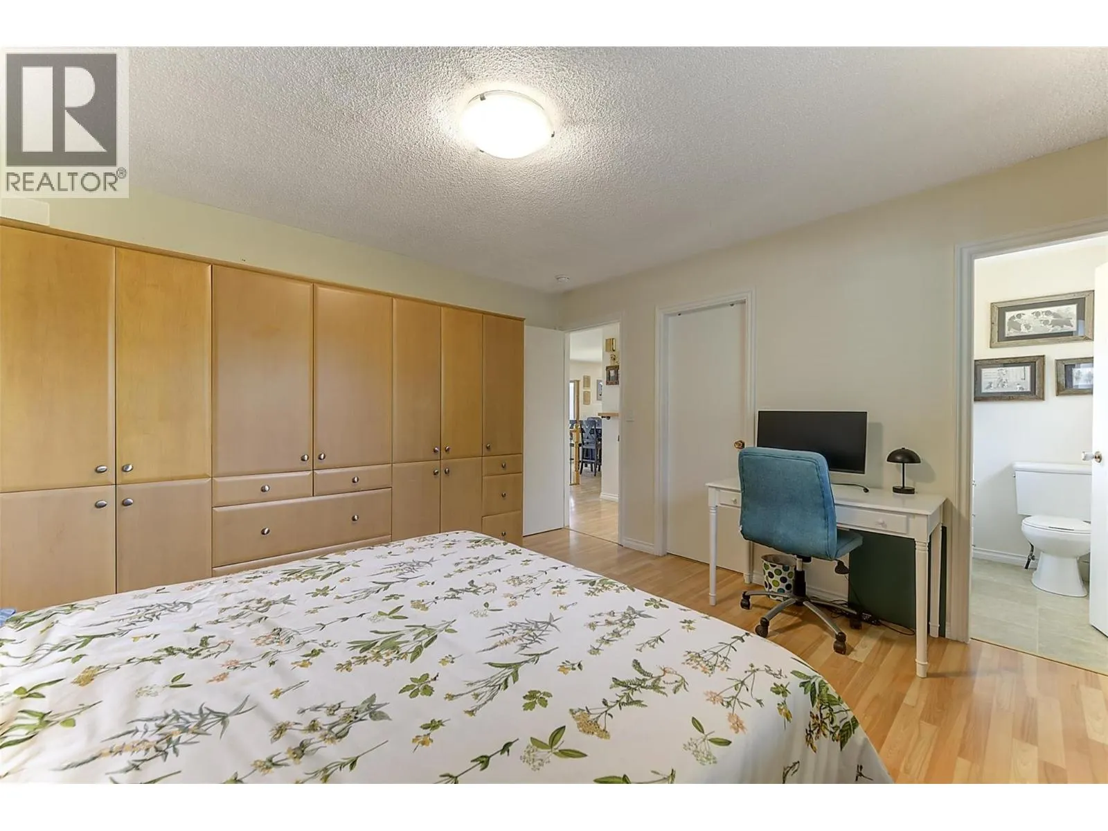 2139 Amundsen Road