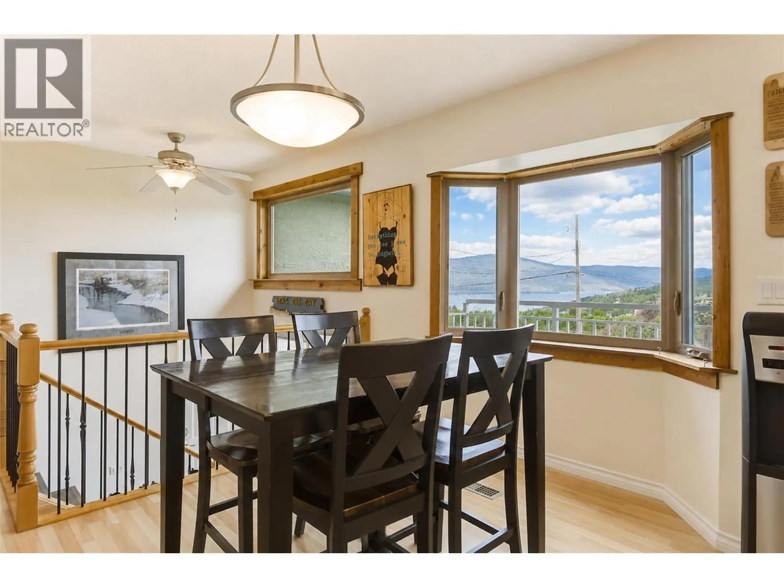 2139 Amundsen Road