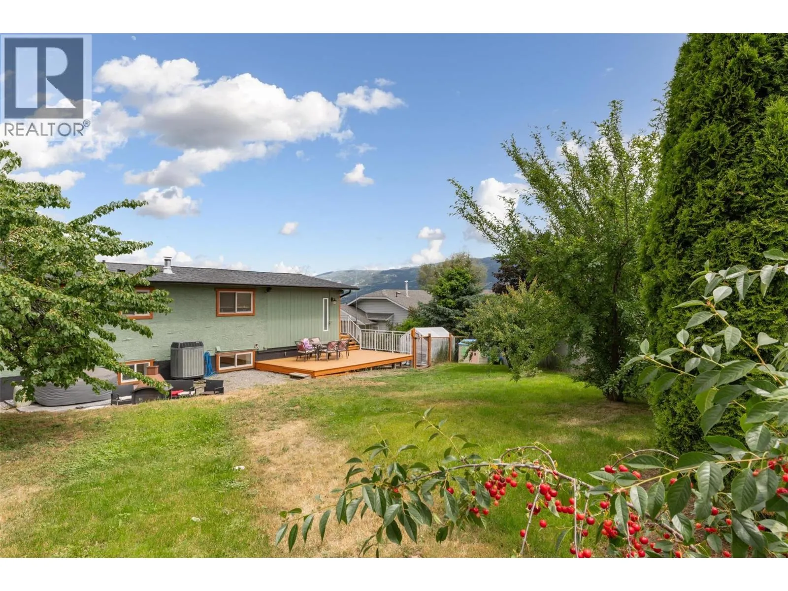 2139 Amundsen Road
