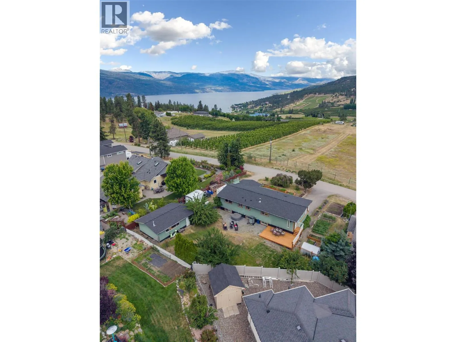 2139 Amundsen Road