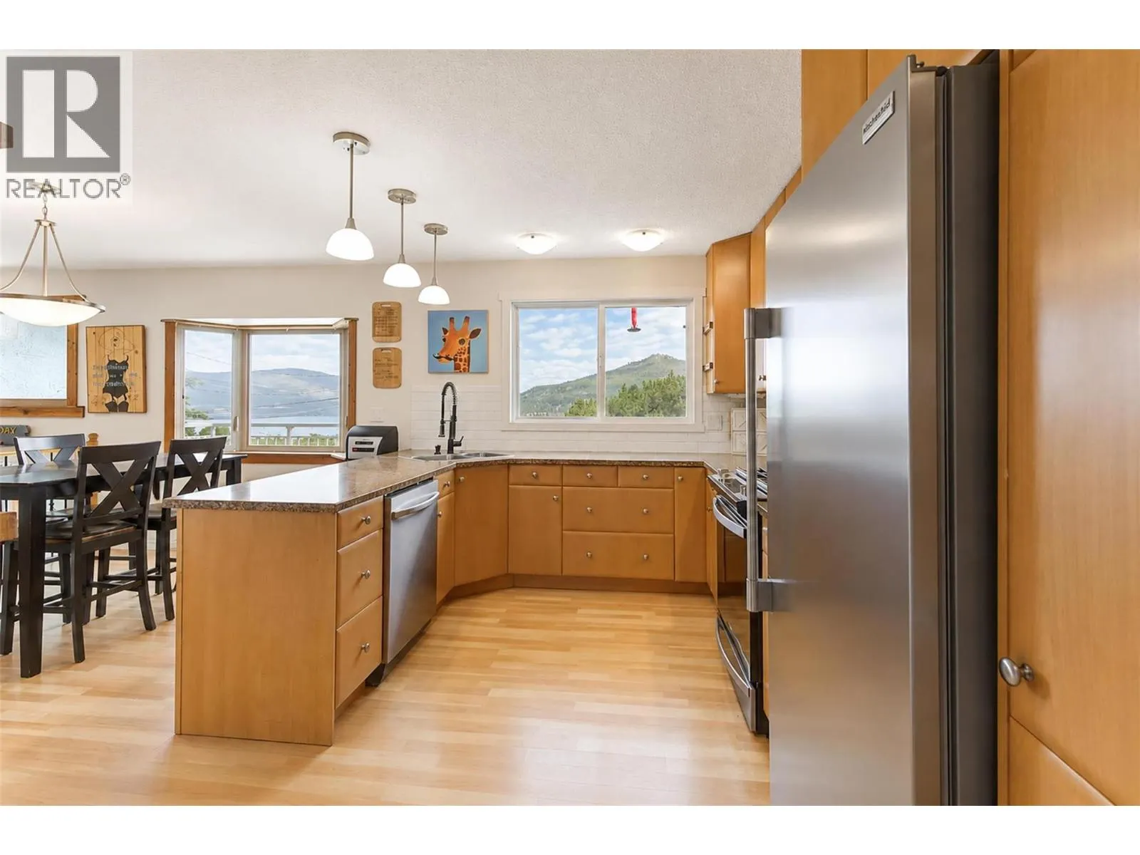 2139 Amundsen Road
