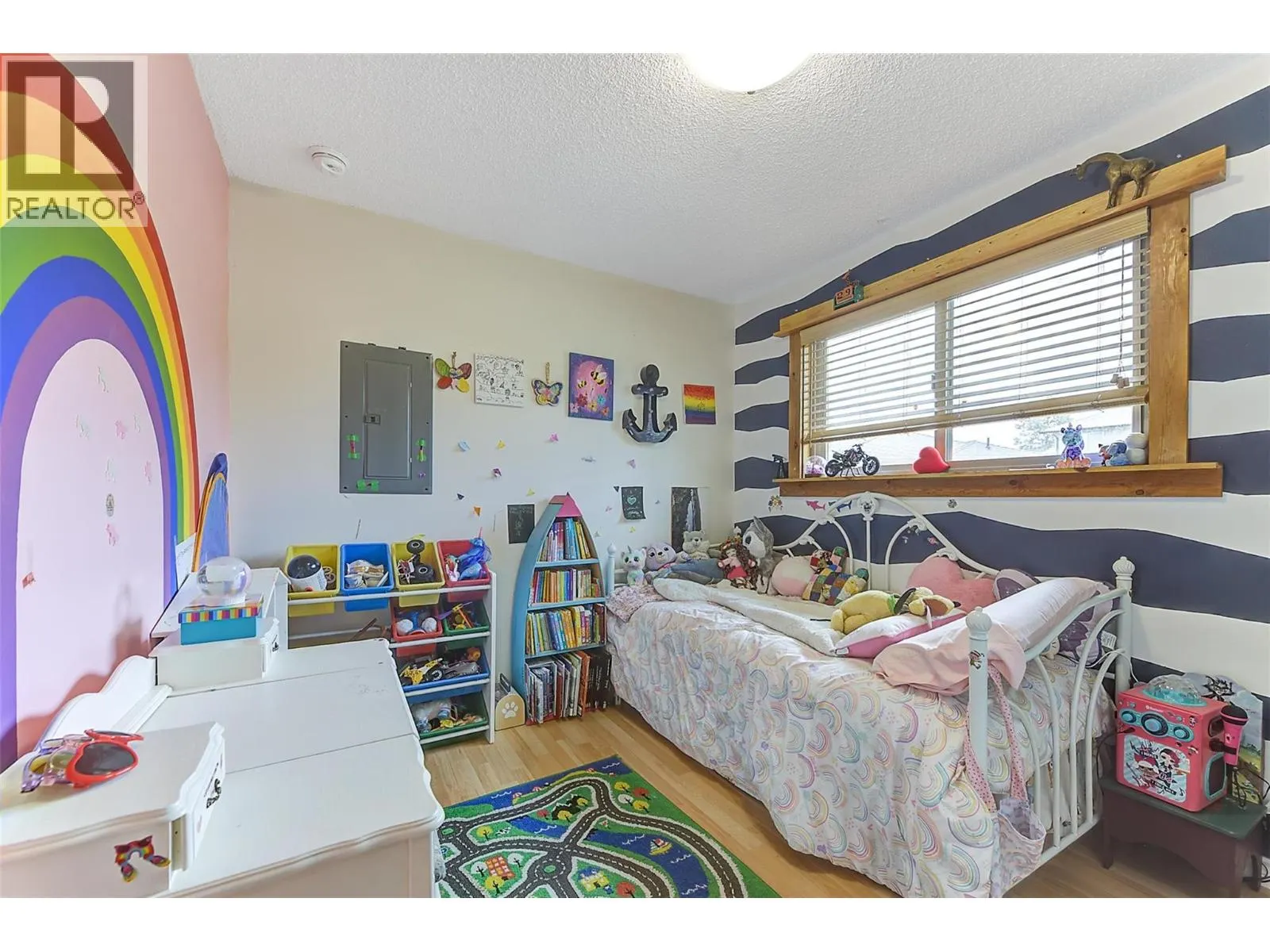 2139 Amundsen Road