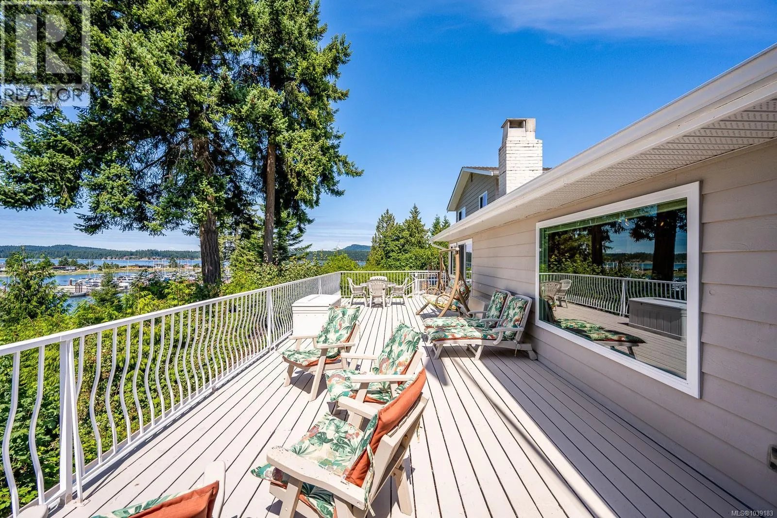 200 Crome Point Rd