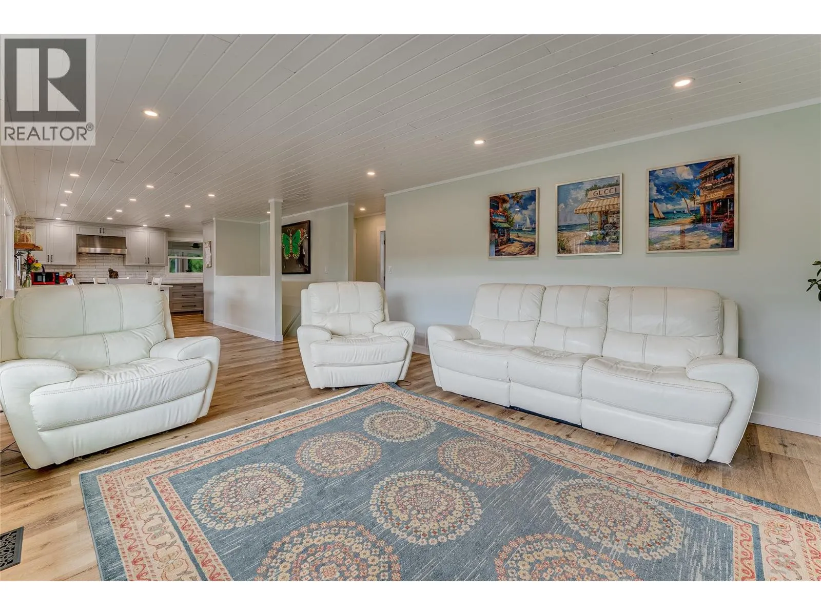 8067 Beachcomber Bay Road