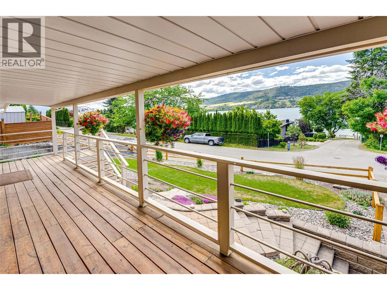 8067 Beachcomber Bay Road