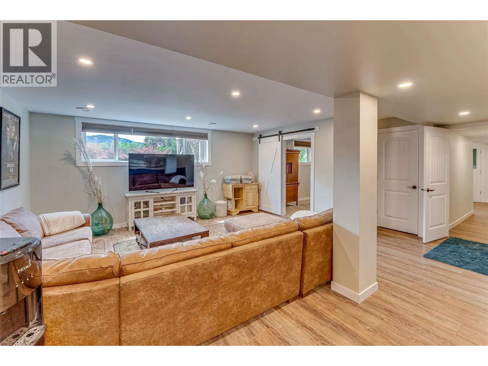 8067 Beachcomber Bay Road