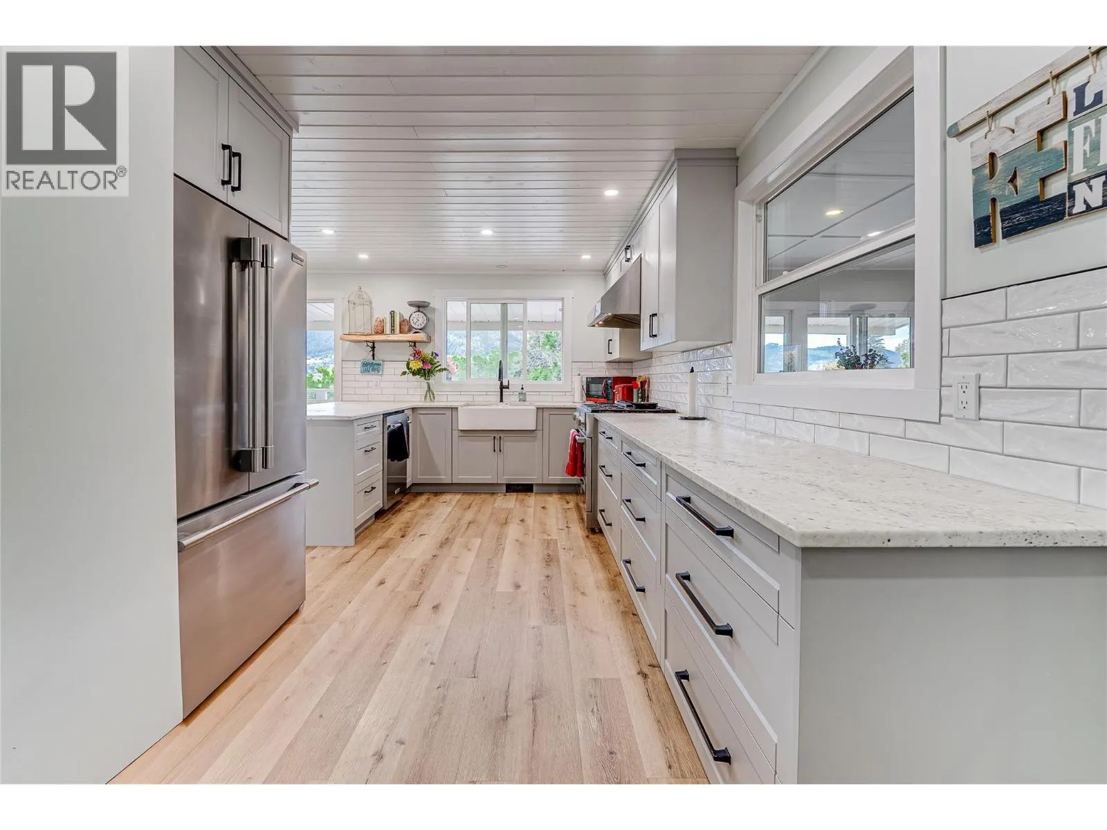 8067 Beachcomber Bay Road