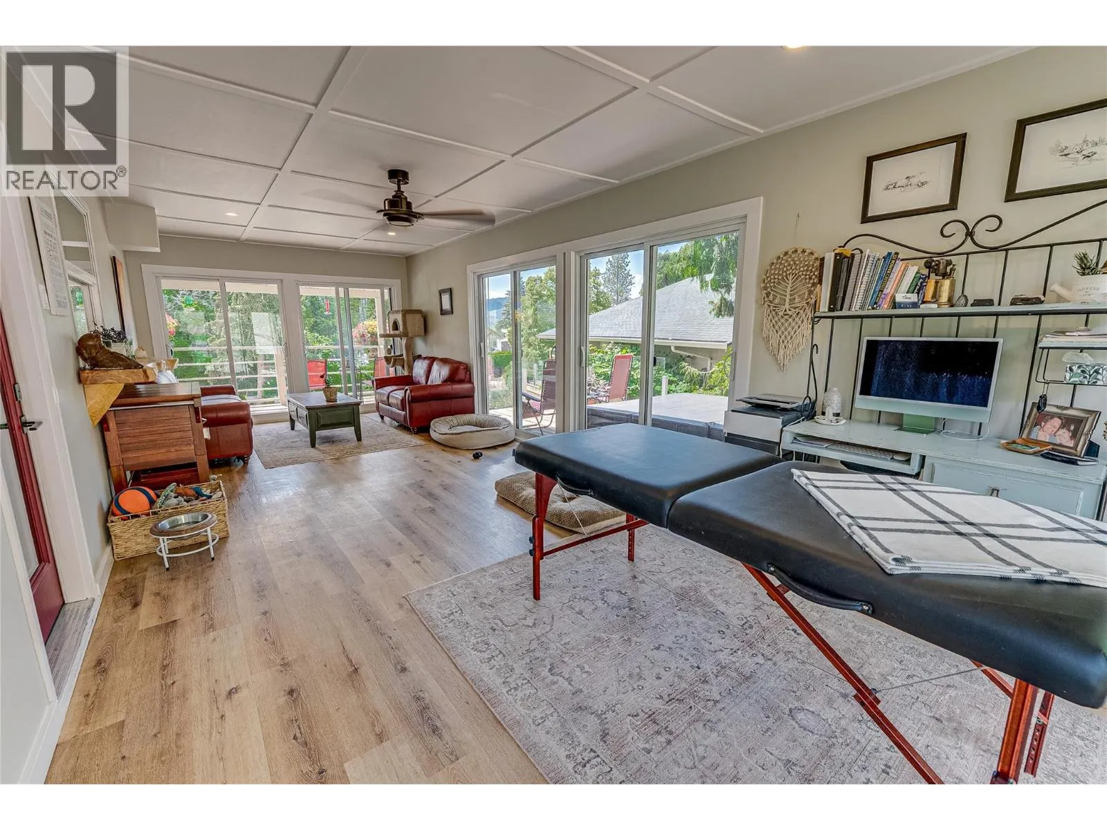 8067 Beachcomber Bay Road