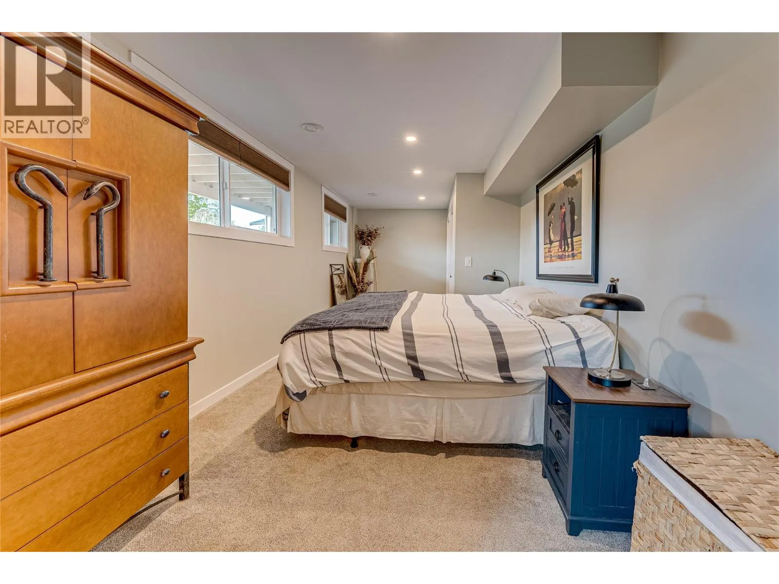 8067 Beachcomber Bay Road