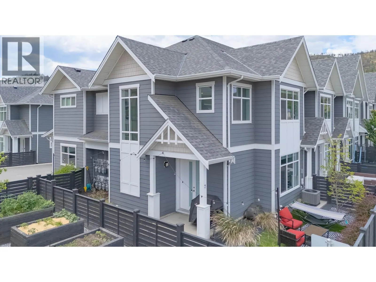 115 Wyndham Crescent Unit# 7