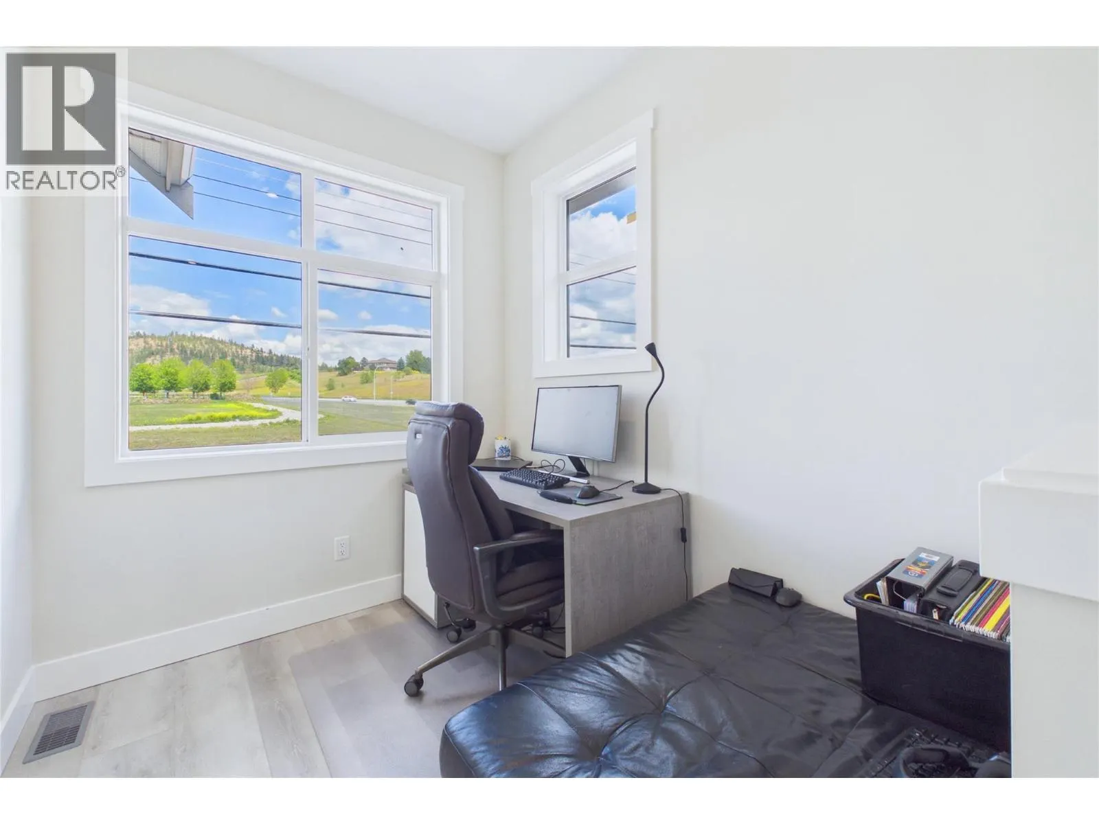 115 Wyndham Crescent Unit# 7