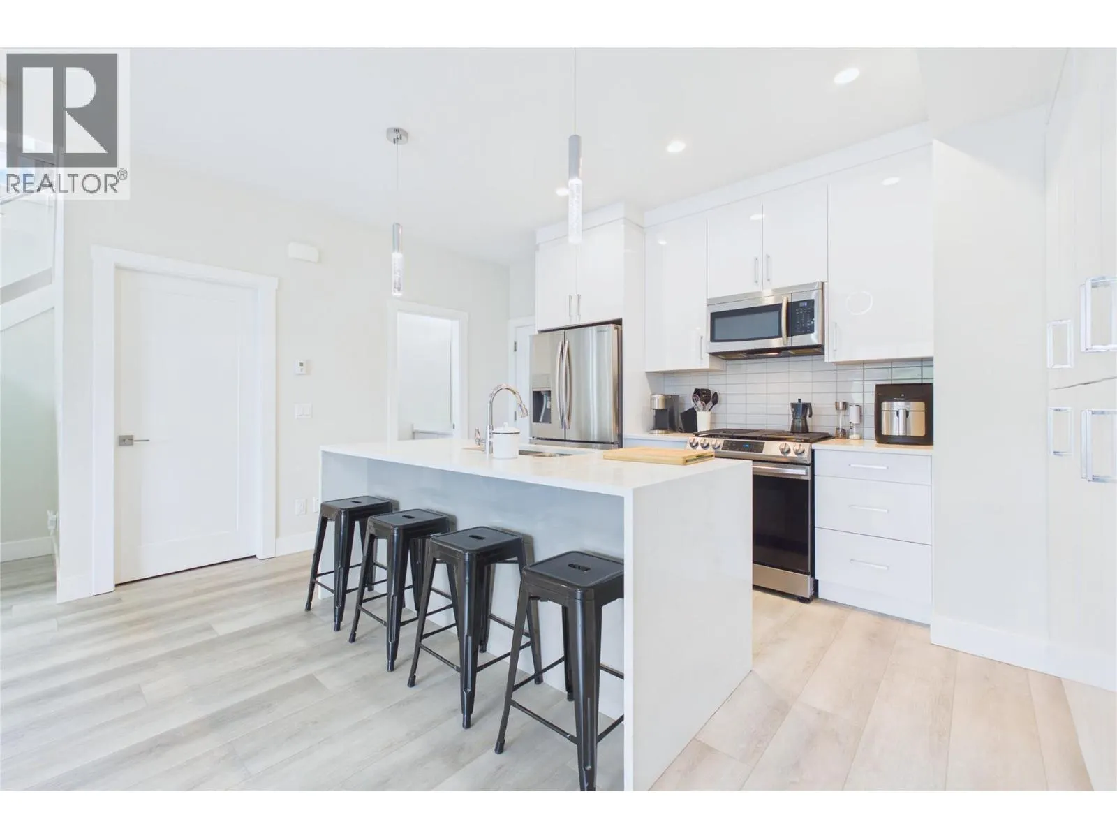 115 Wyndham Crescent Unit# 7