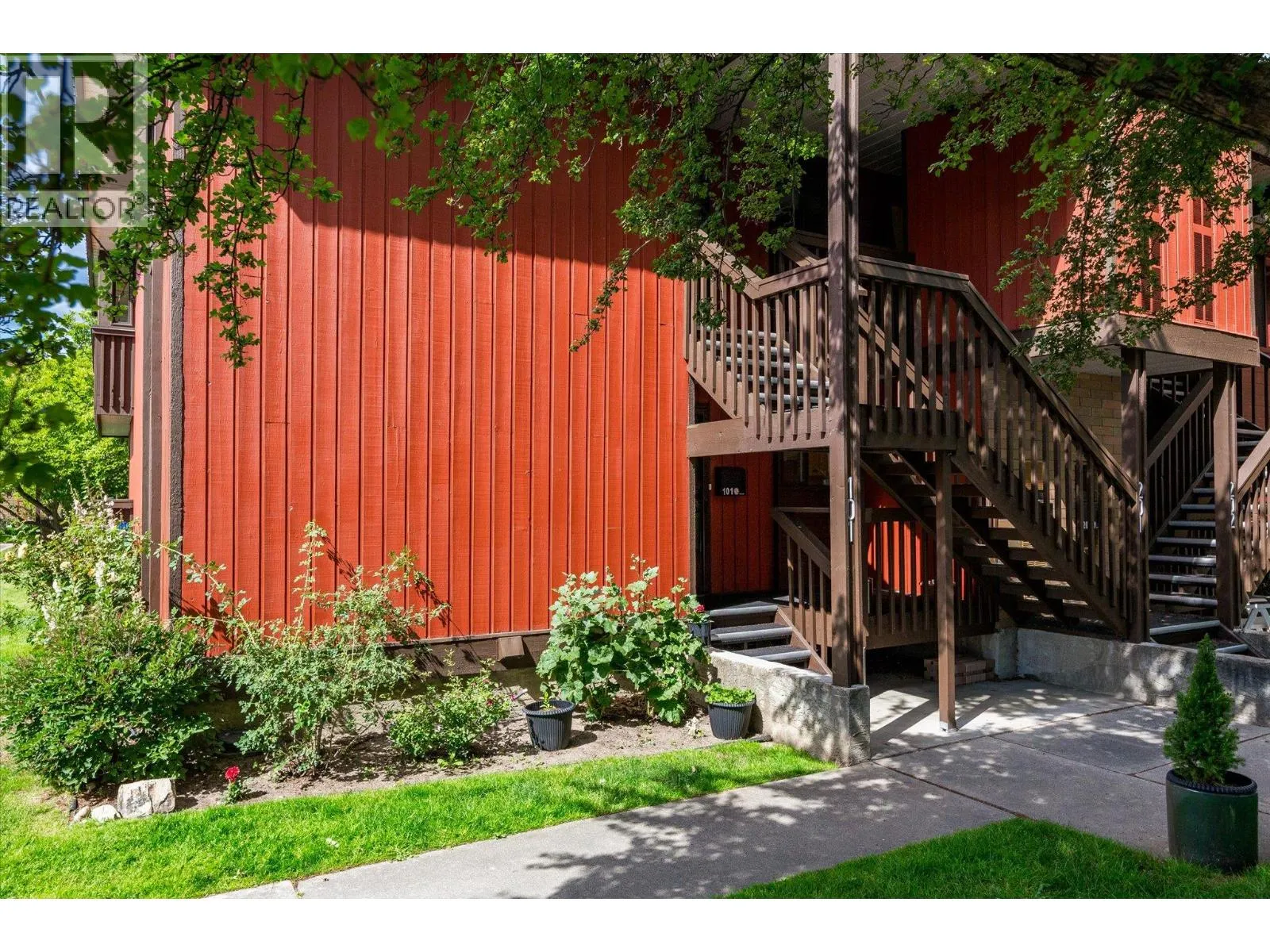 1870 Parkinson Way Unit# 101