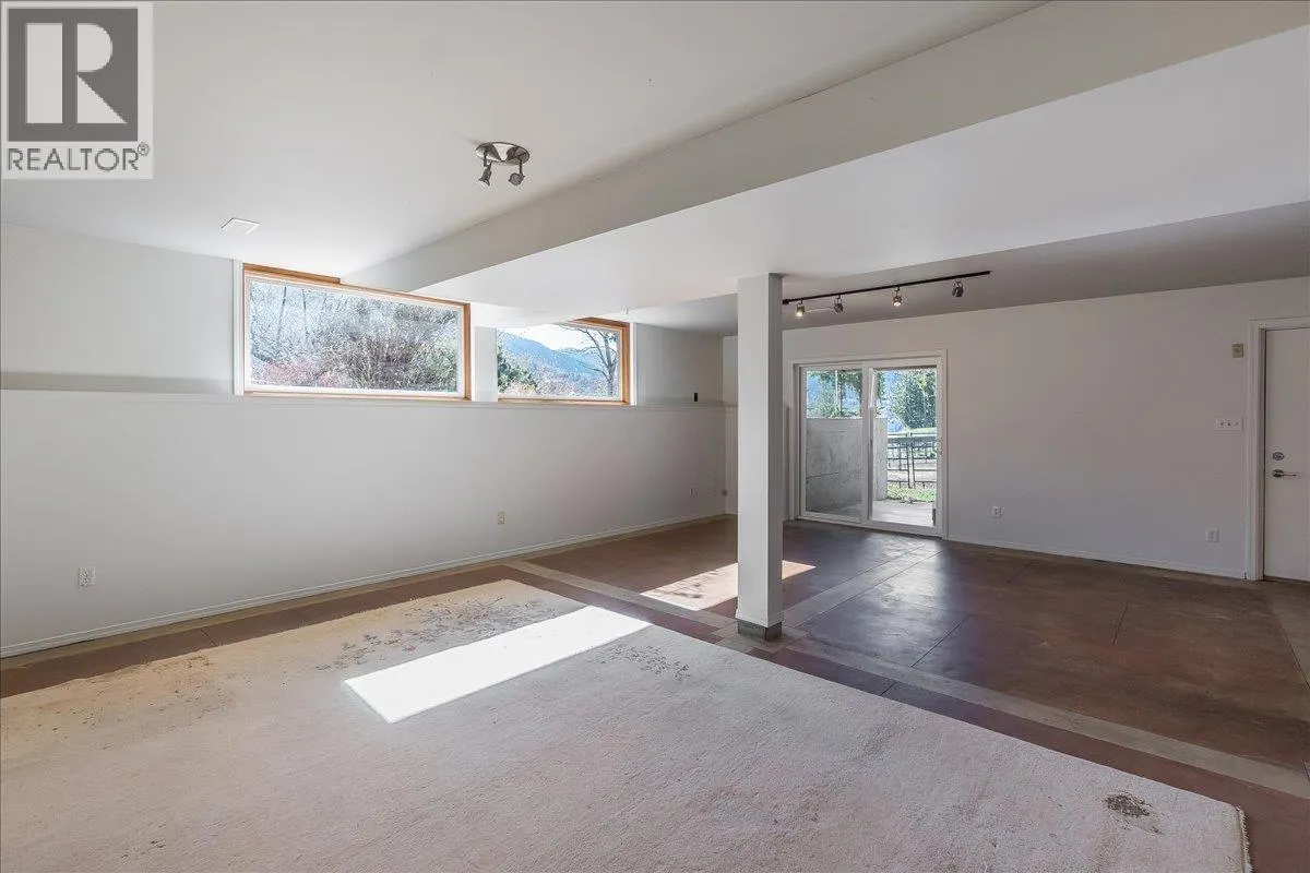 633 Jorgensen Road