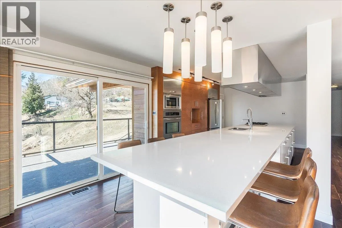 633 Jorgensen Road