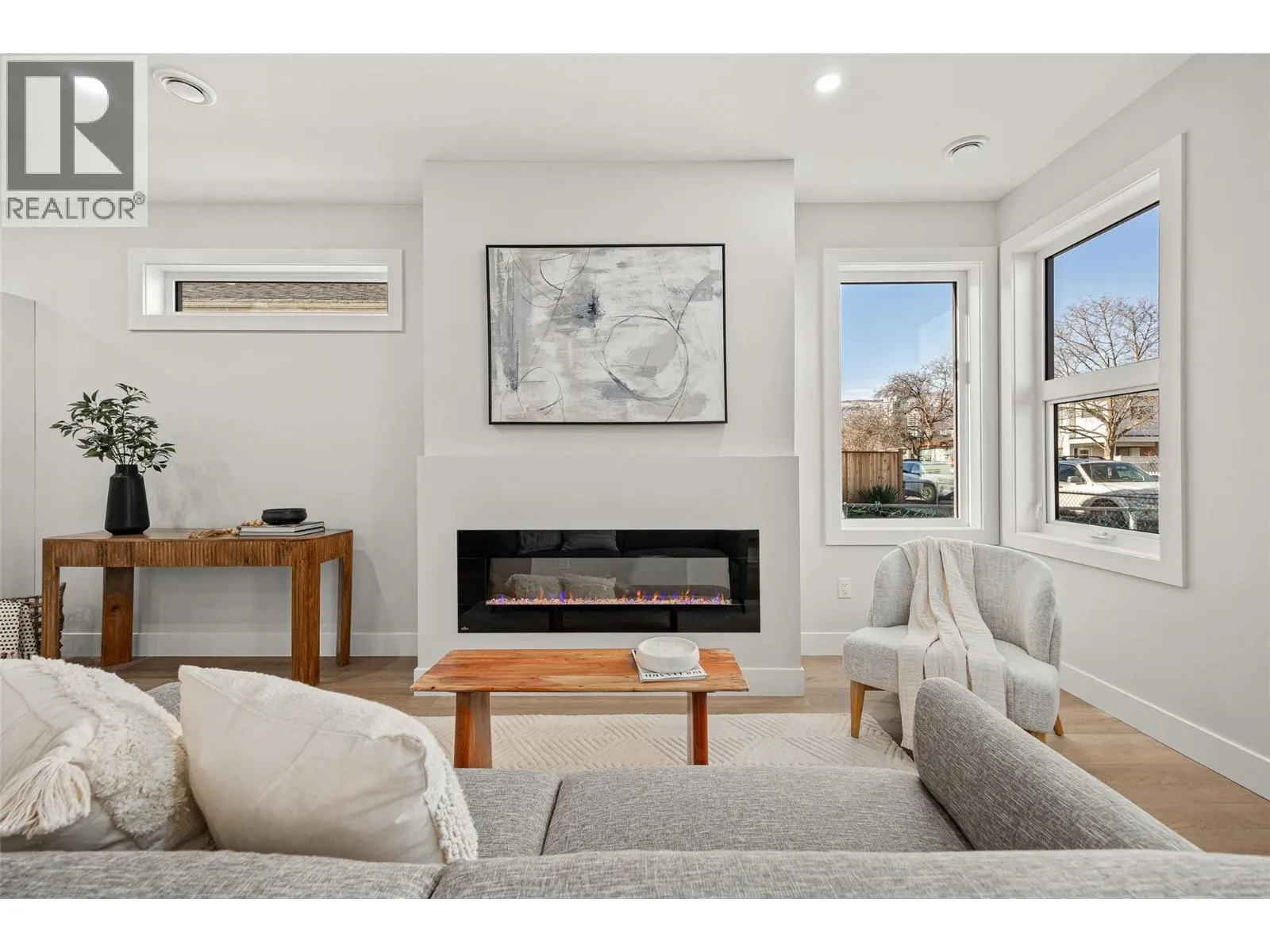 943 Fuller Avenue Unit# 4