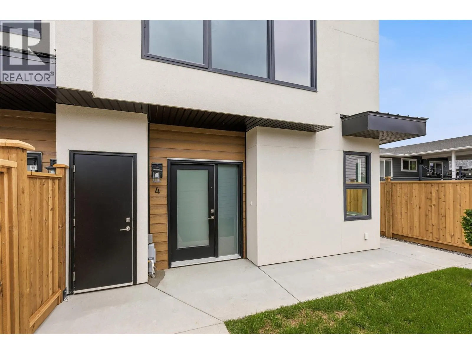 943 Fuller Avenue Unit# 4
