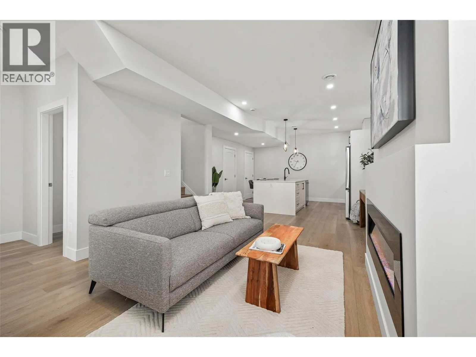 943 Fuller Avenue Unit# 4