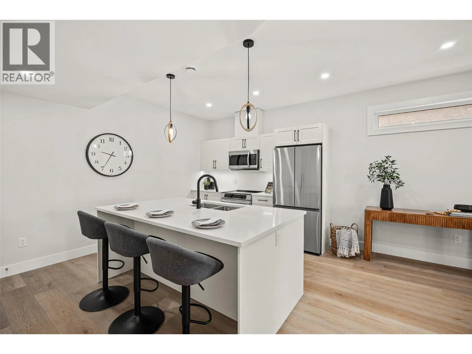 943 Fuller Avenue Unit# 4