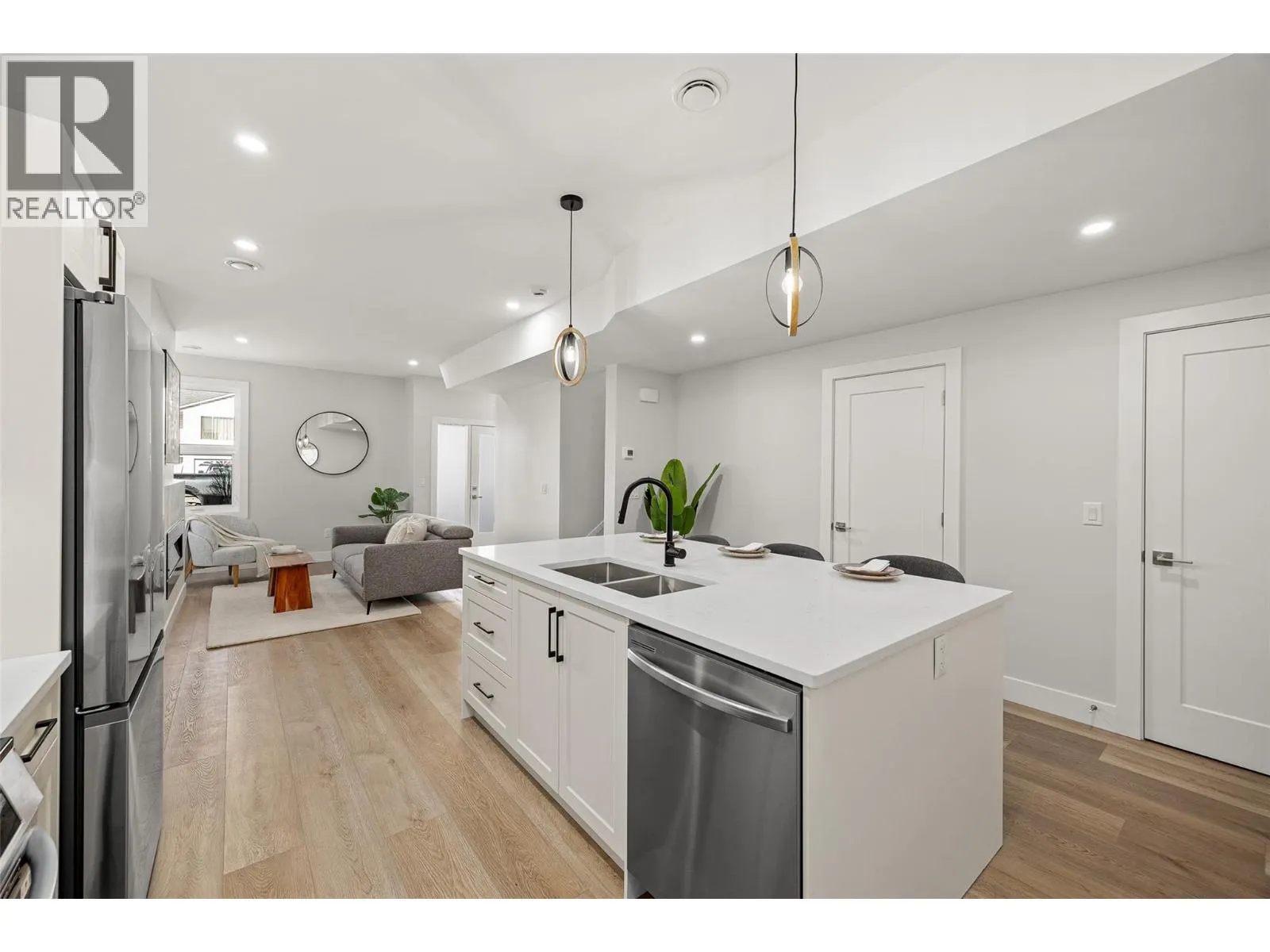 943 Fuller Avenue Unit# 4