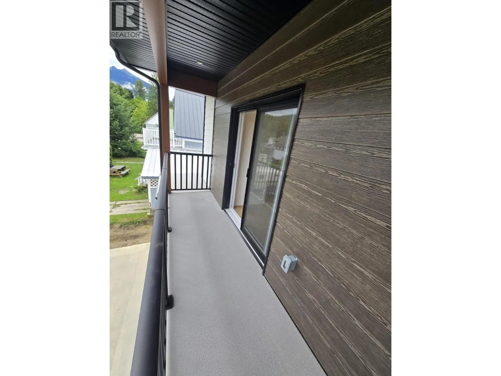 1315/1317 Third Street W
