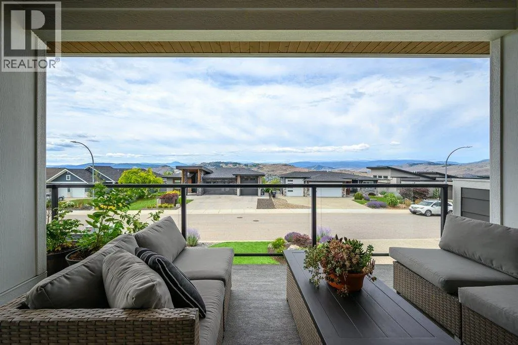 631 Mt Ida Crescent