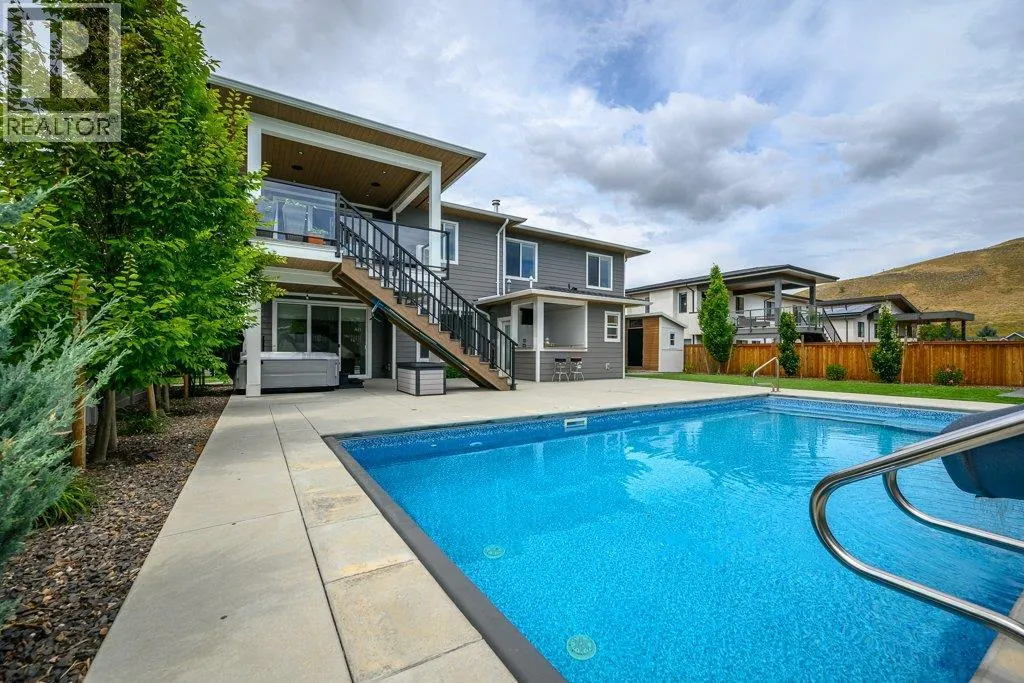631 Mt Ida Crescent