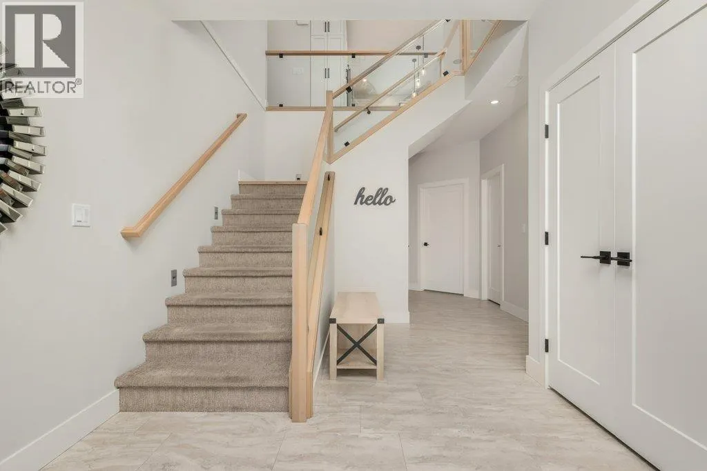 631 Mt Ida Crescent