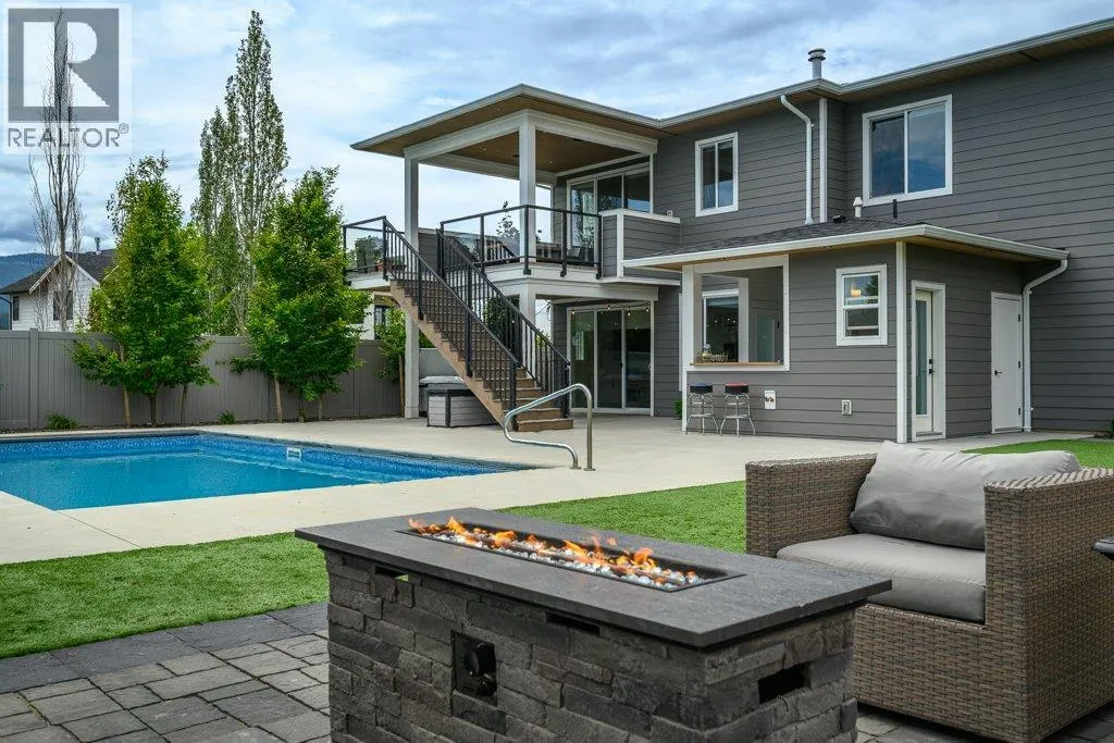 631 Mt Ida Crescent