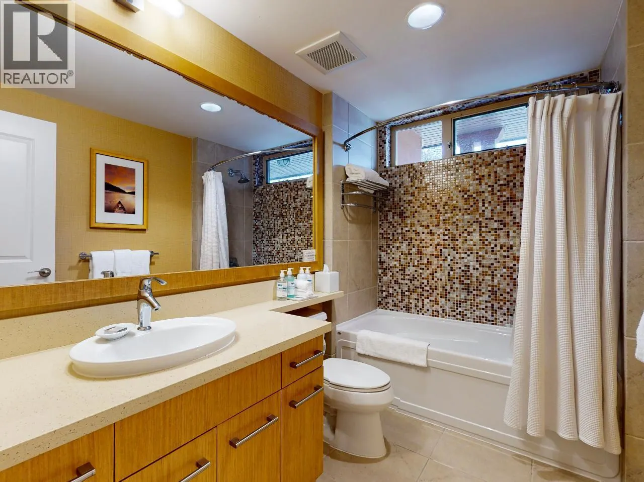 15 PARK Place Unit# 14