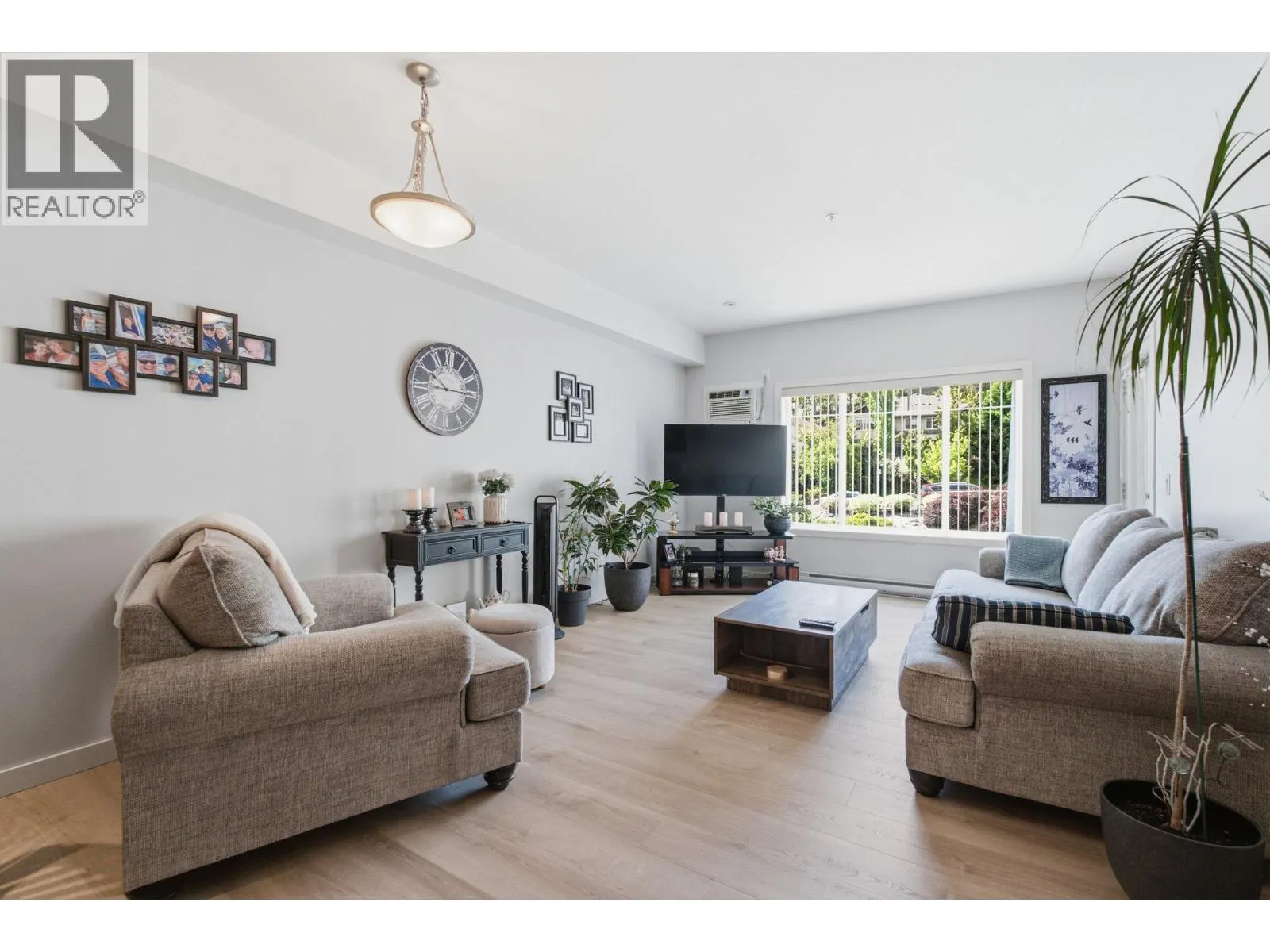 2120 Shannon Ridge Drive Unit# 214