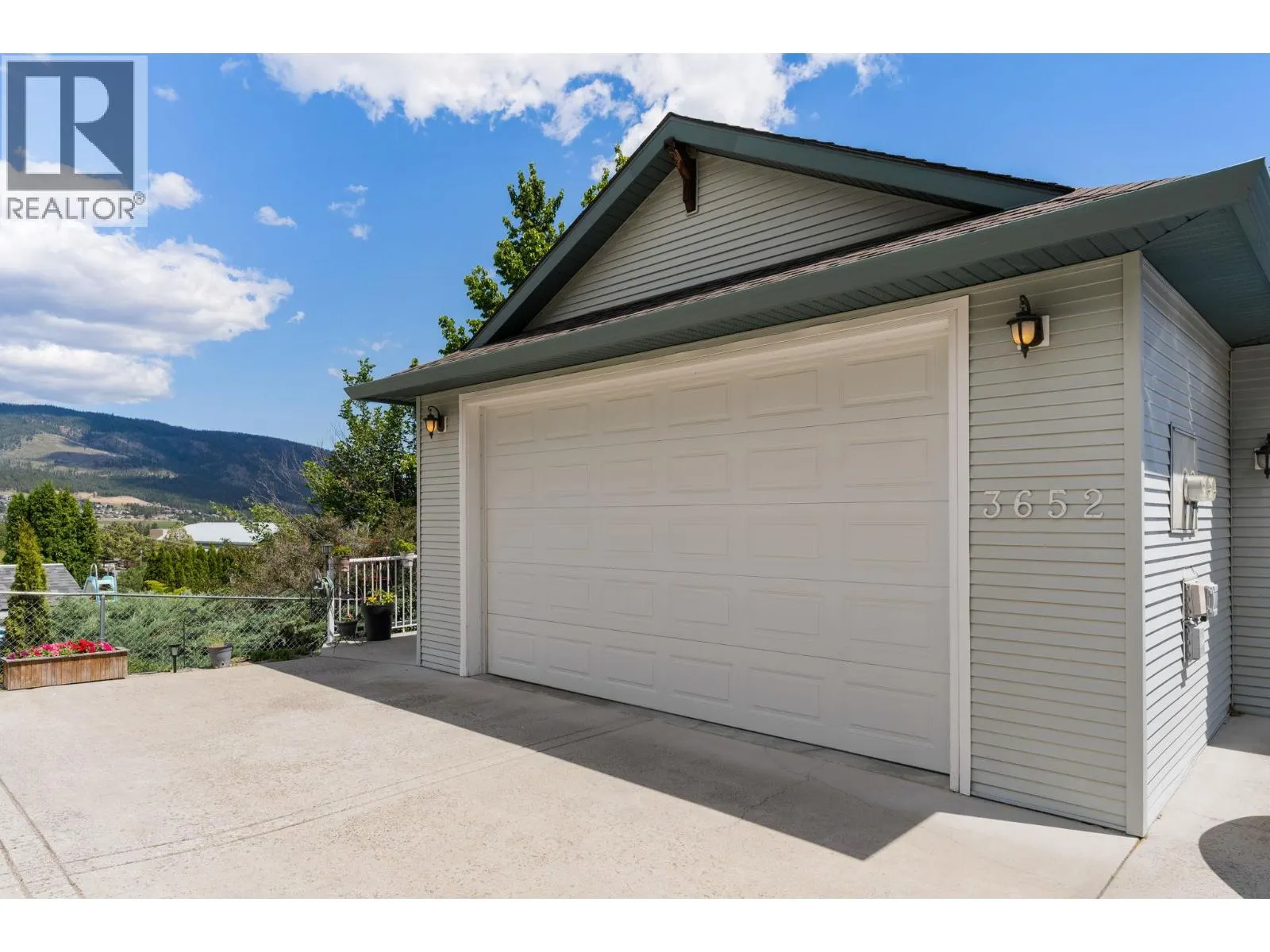 3652 Yorkton Road