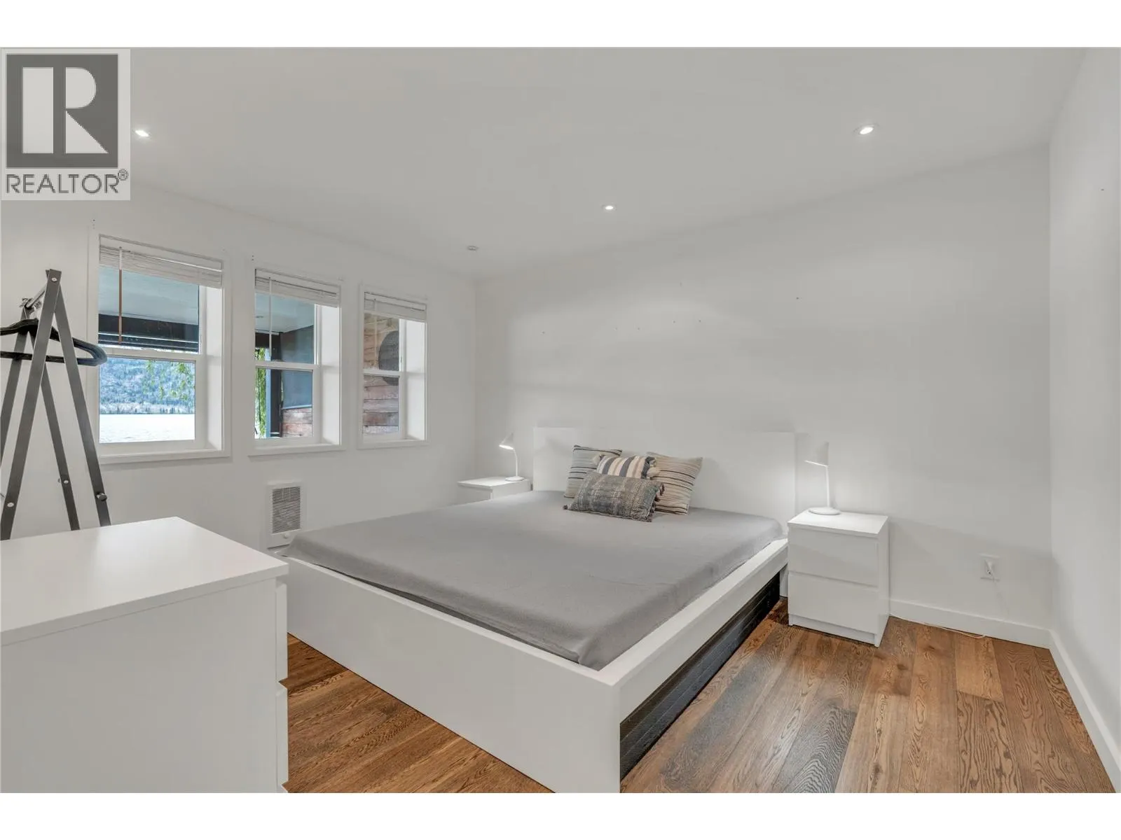 506 North Beach Road Unit# 1
