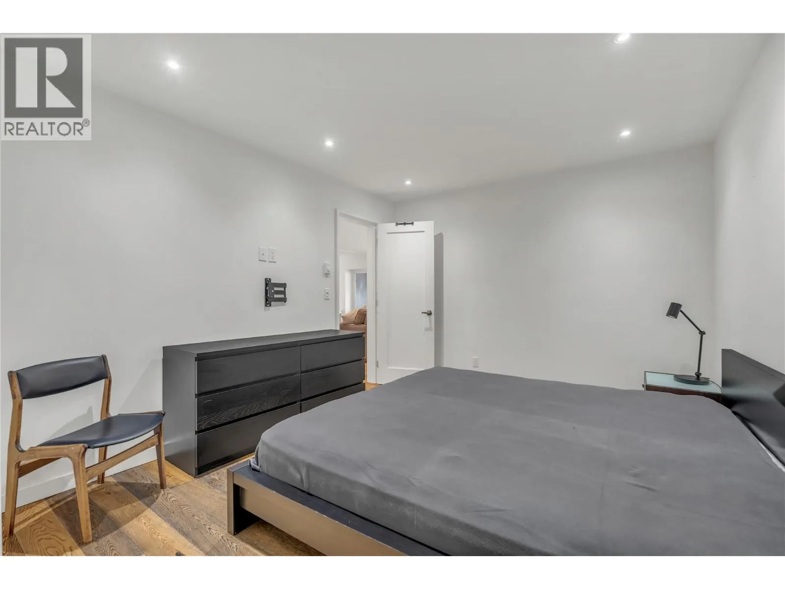 506 North Beach Road Unit# 1