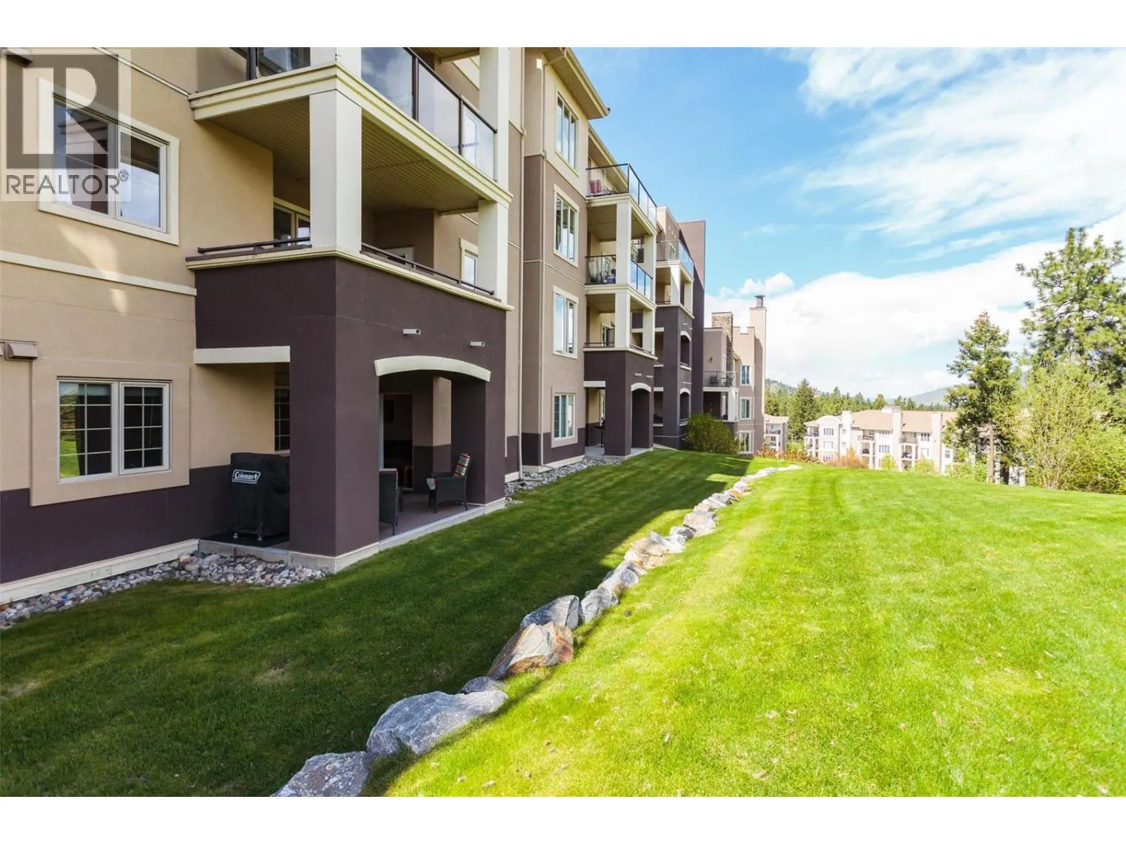 1875 Country Club Drive Unit# 1318