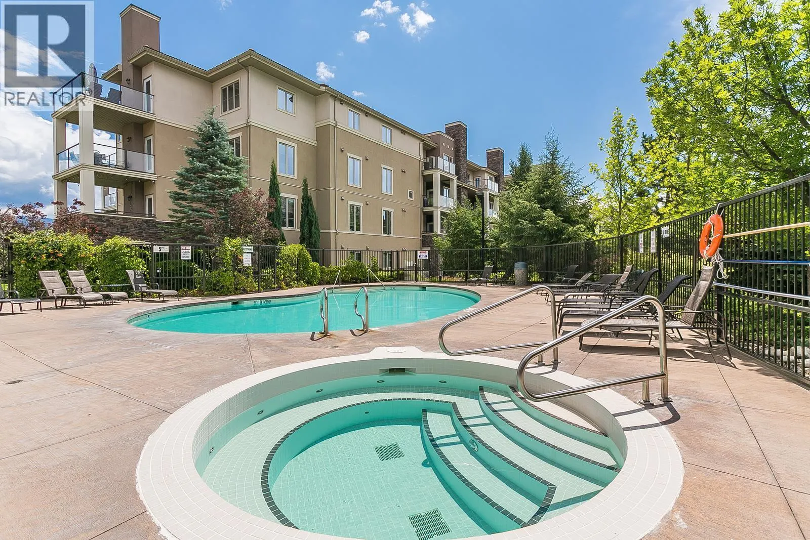 1875 Country Club Drive Unit# 1318