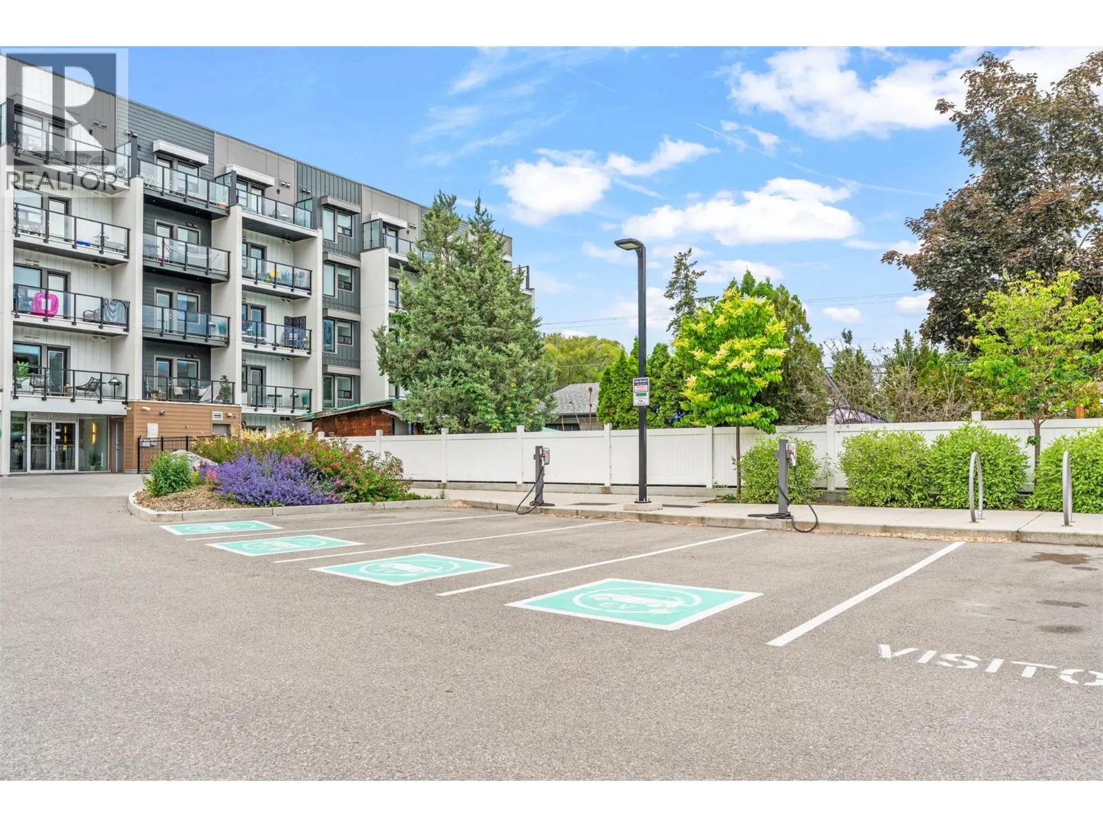 2555 Lakeshore Road Unit# 303