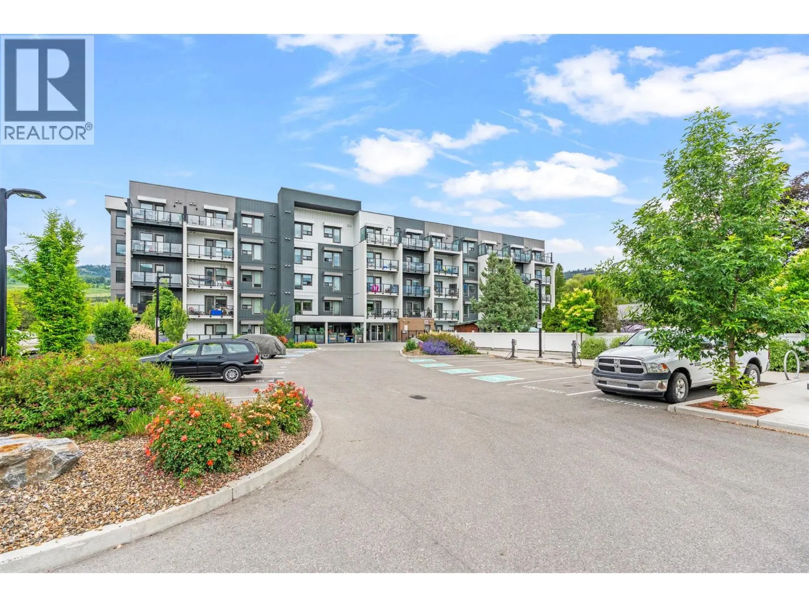2555 Lakeshore Road Unit# 303