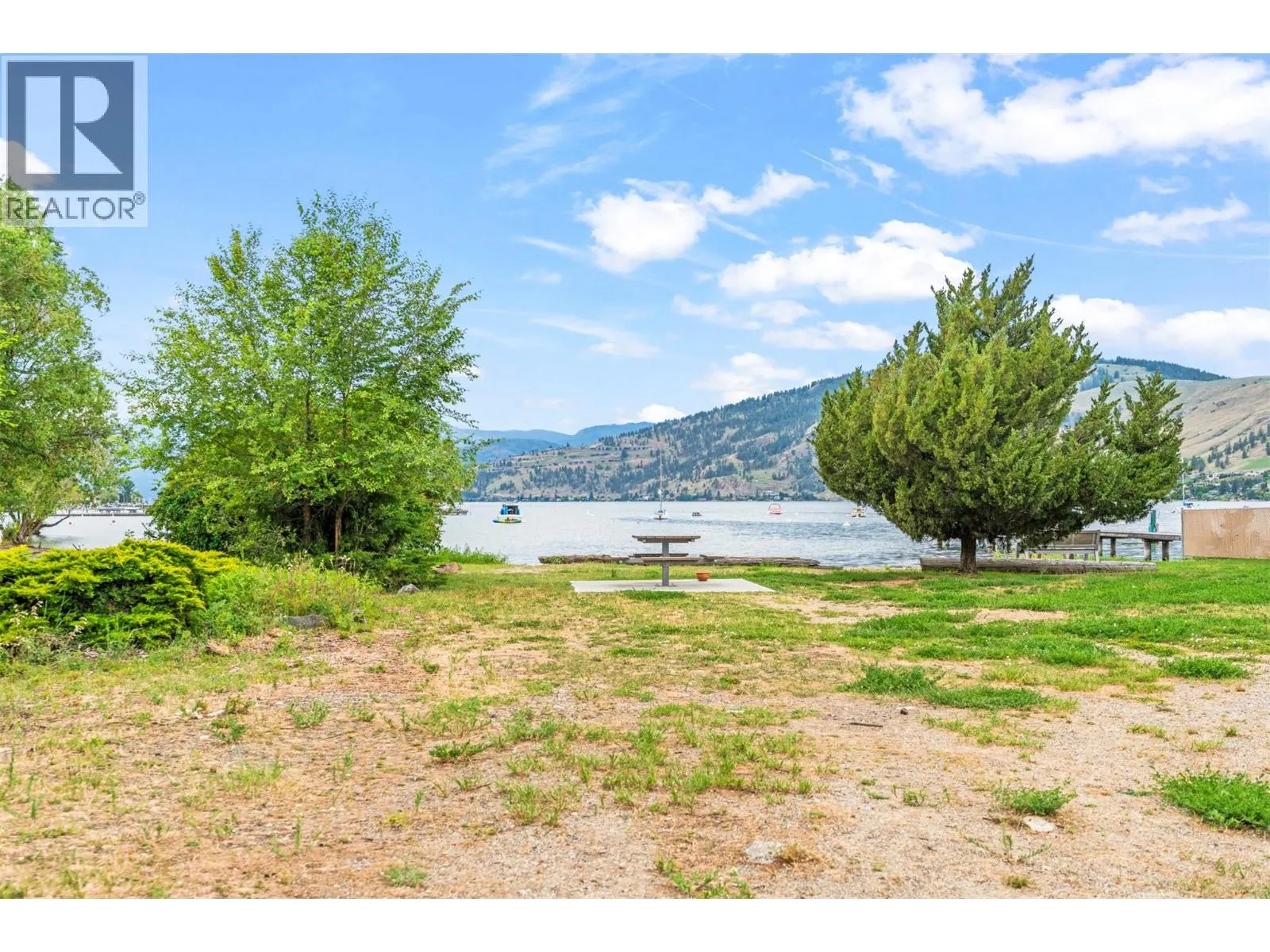 2555 Lakeshore Road Unit# 303