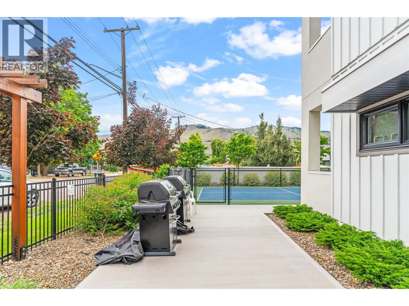 2555 Lakeshore Road Unit# 303