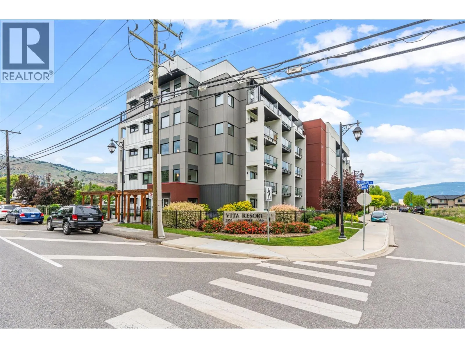 2555 Lakeshore Road Unit# 303