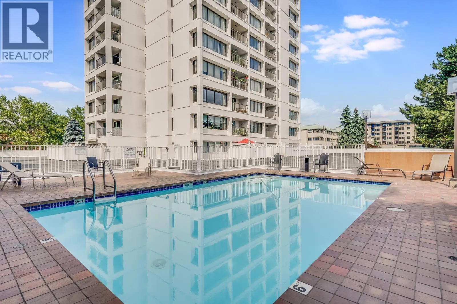 737 Leon Avenue Unit# 807