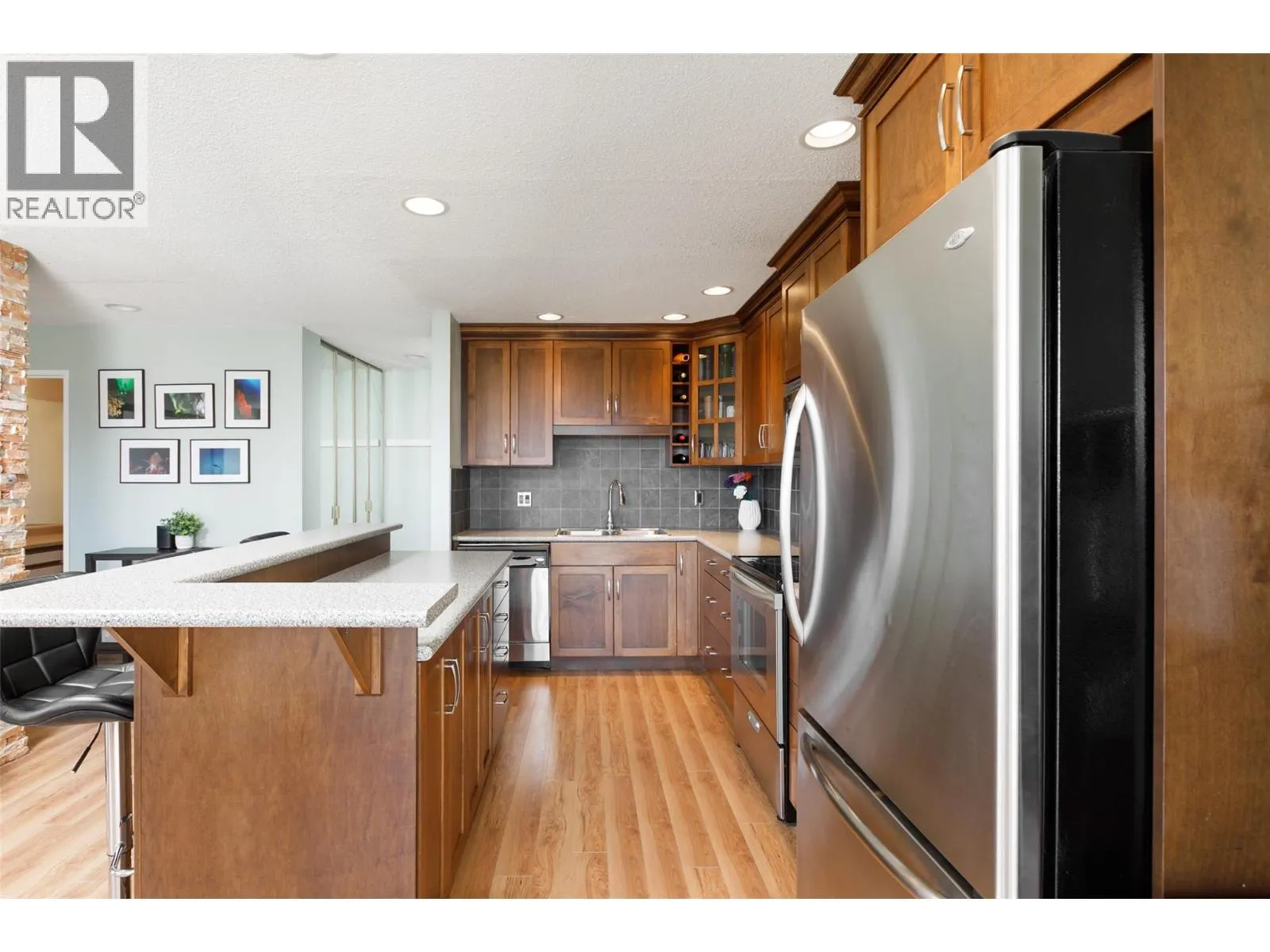 737 Leon Avenue Unit# 807