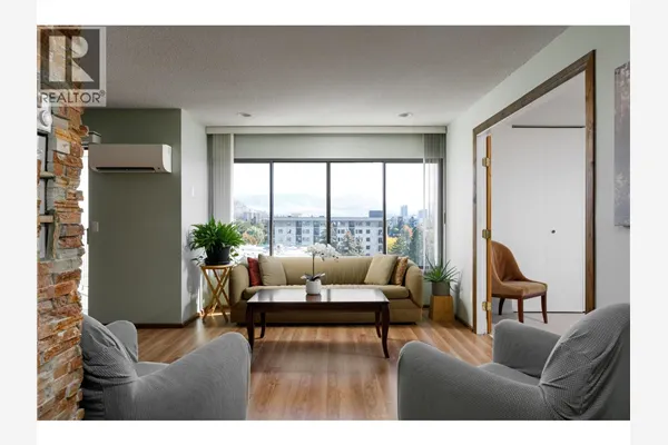 737 Leon Avenue Unit# 807