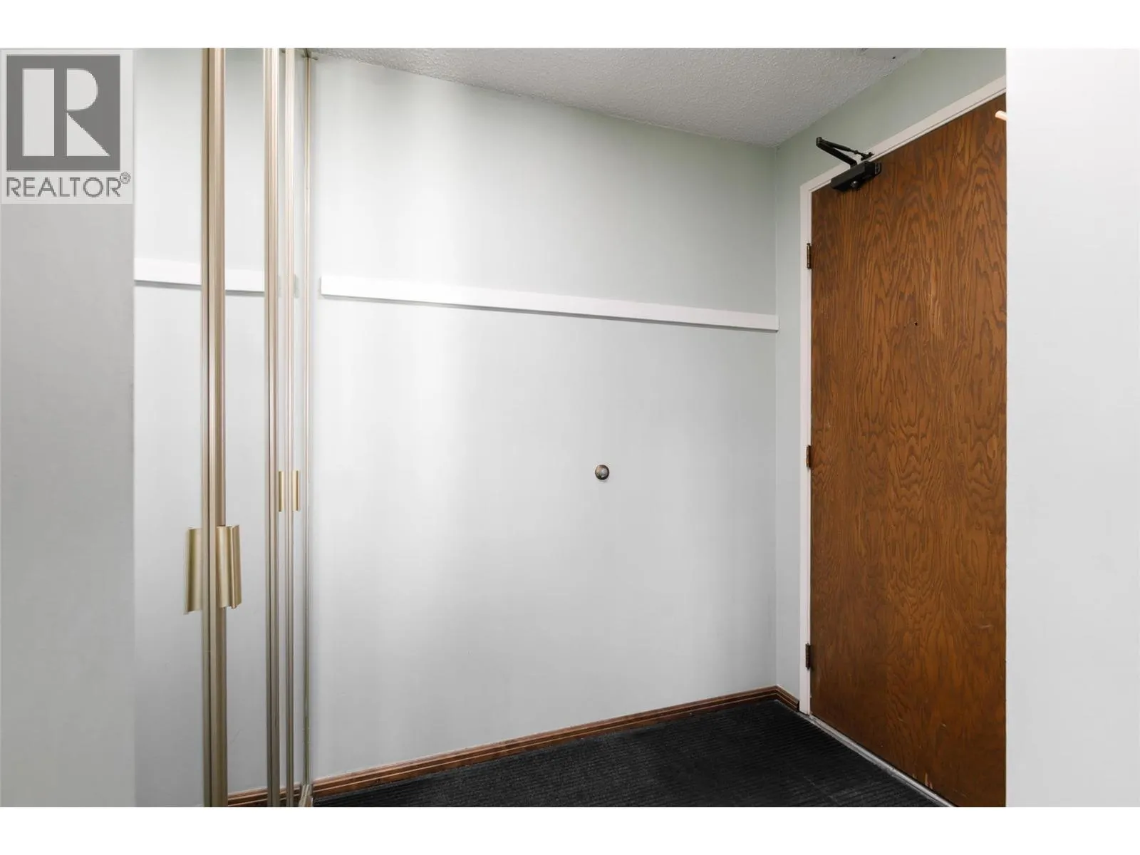 737 Leon Avenue Unit# 807