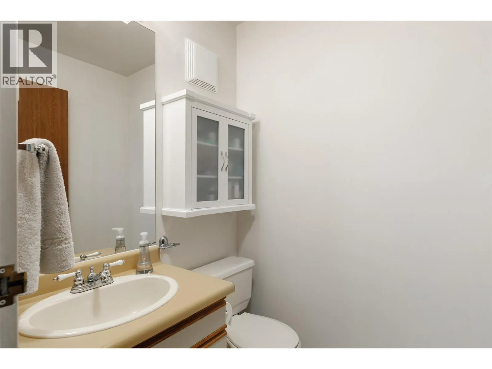 737 Leon Avenue Unit# 807