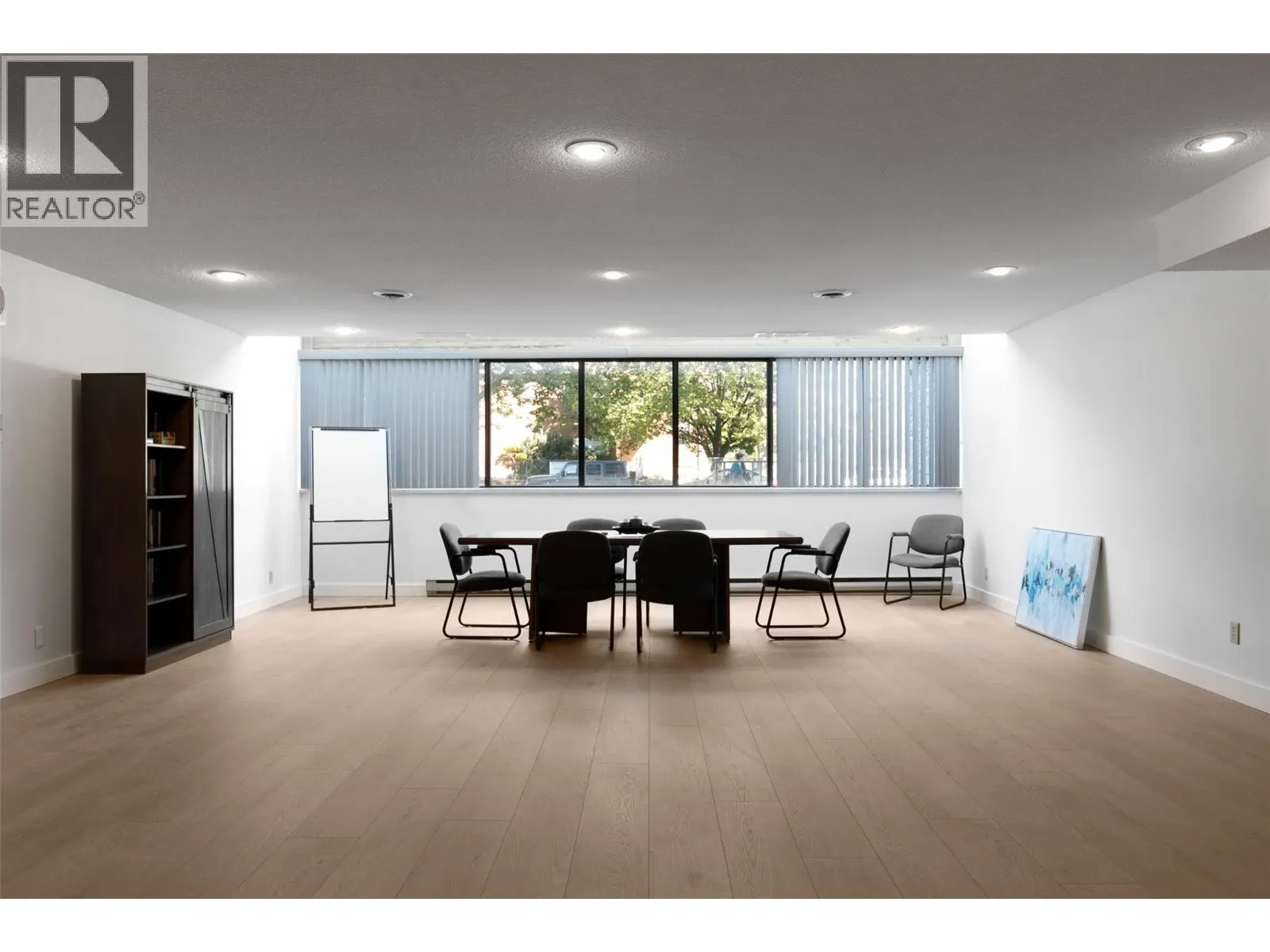 737 Leon Avenue Unit# 807