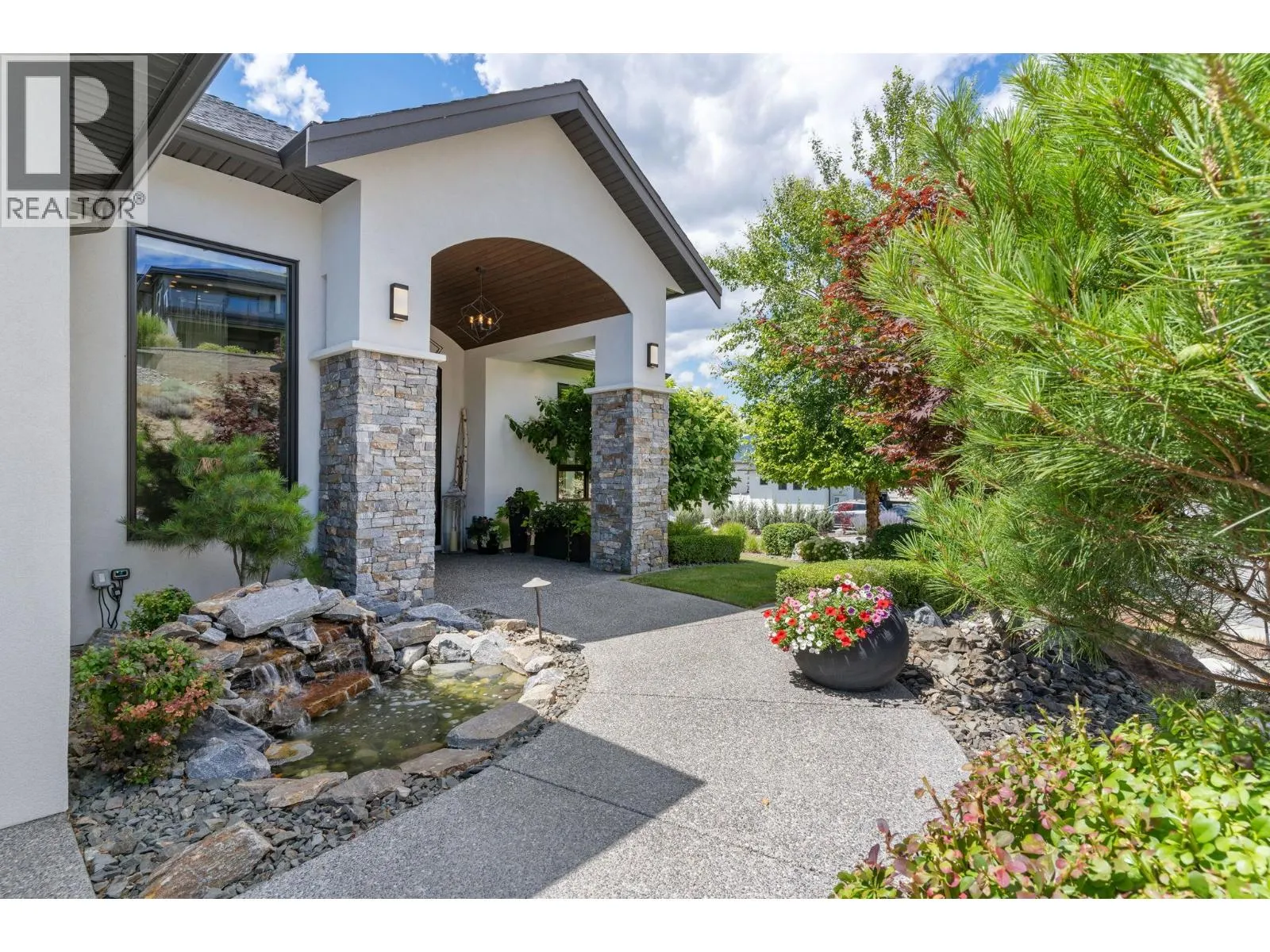 3350 Vineyard View Drive